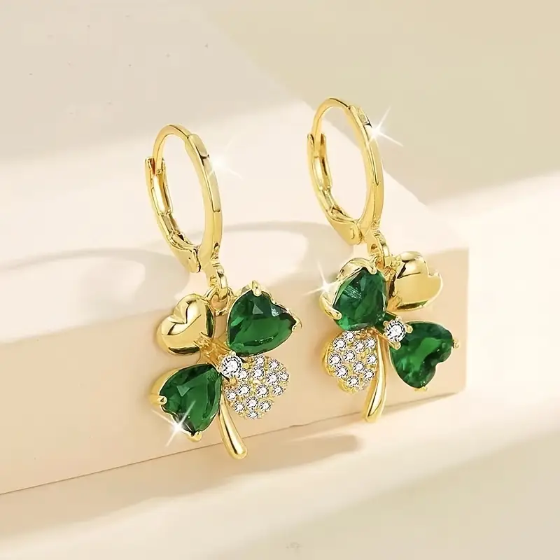 Stunning Gold Earring for Daily Wear