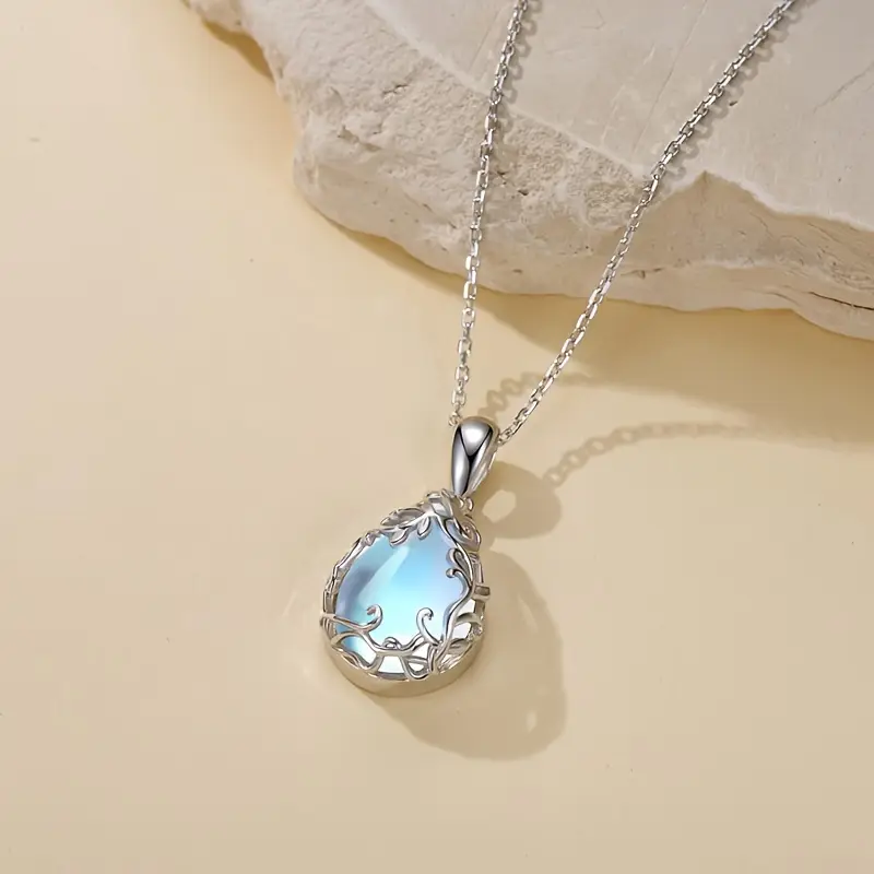 Stunning Necklace for Daily Wear
