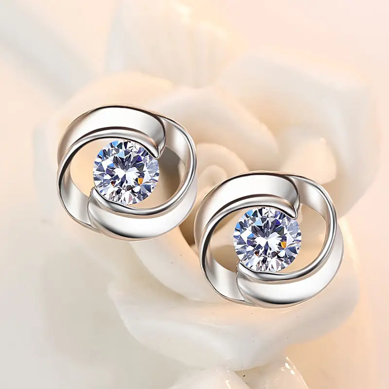 Beautiful Silver Earring with Unique Style