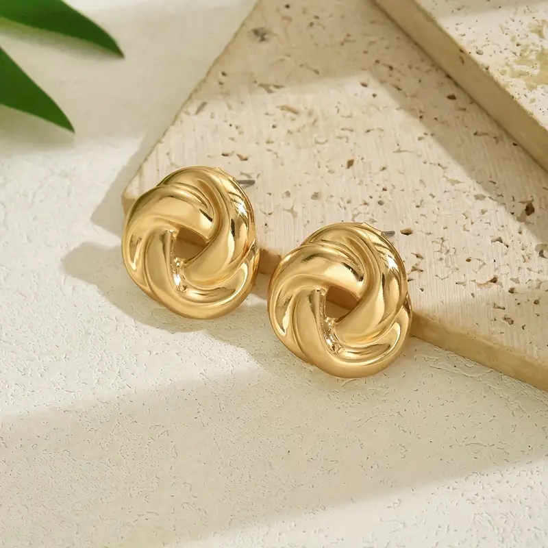 Vintage Handmade Gold Earring