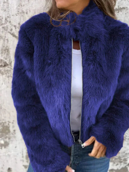 JO | elegant fur coat with zipper