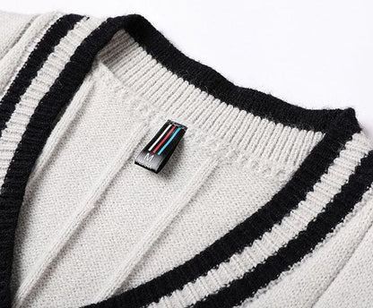 JO | Men's Knitted Striped Sweater