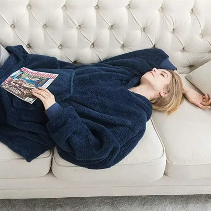 JO | Oversized hooded fleece pullover
