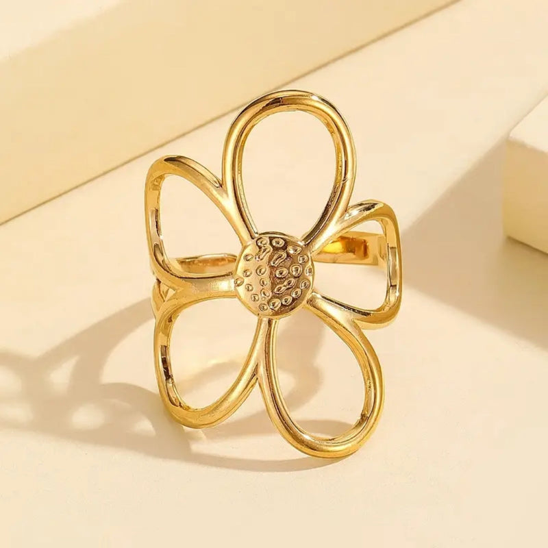 Stunning Gold Ring for Daily Wear
