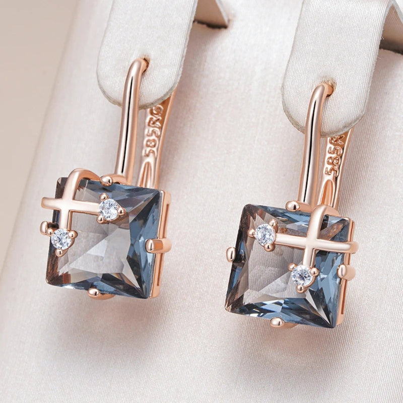 Stunning Gold Earring for Daily Wear