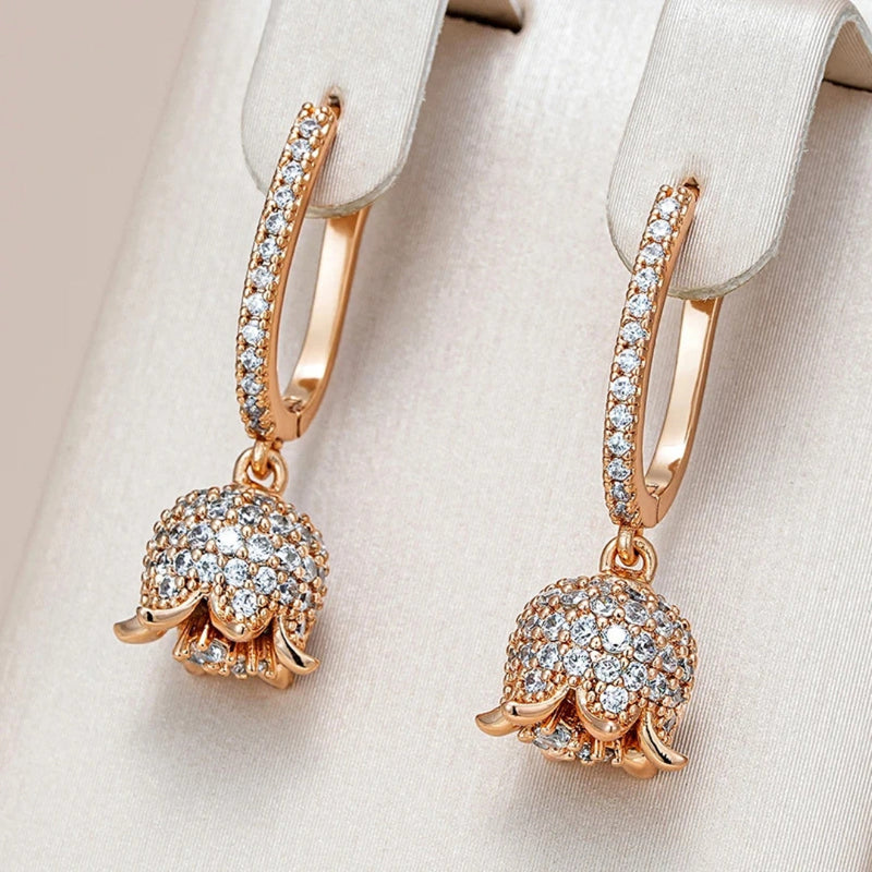 Elegant Gold Earring for Every Occasion