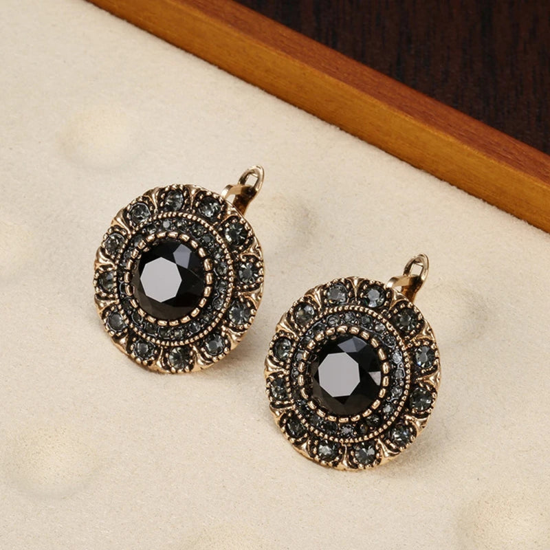 Elegant Earring for Every Occasion