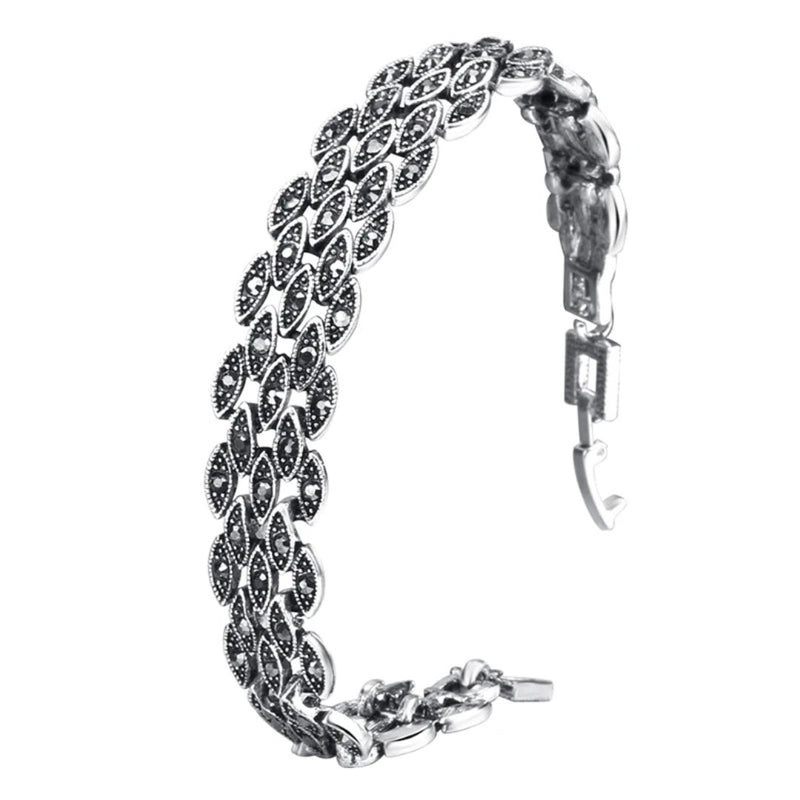 Beautiful Silver Bracelet with Unique Style