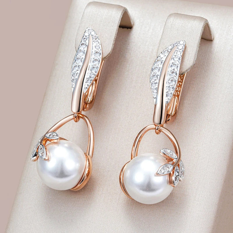 Beautiful Gold Earring with Unique Style