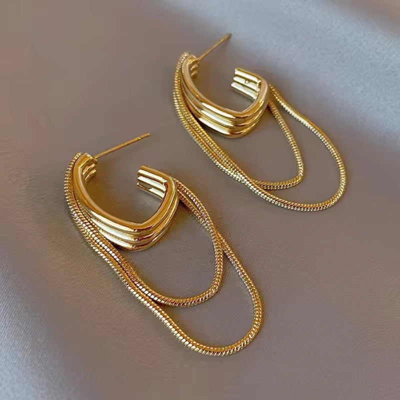 Classic Earring with Timeless Appeal
