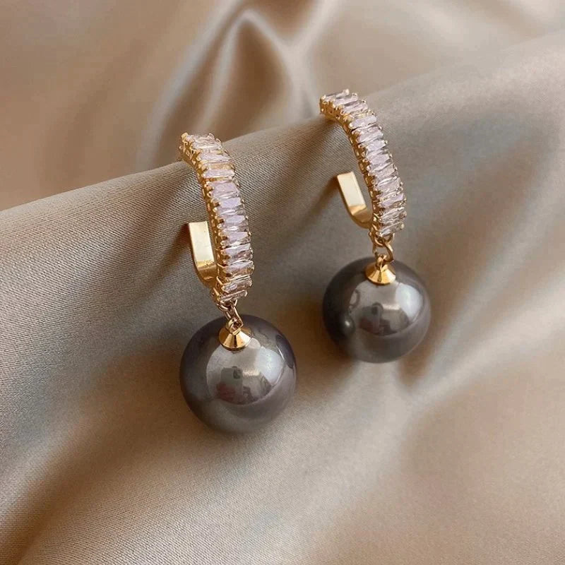 Stunning Pearl Earring for Daily Wear