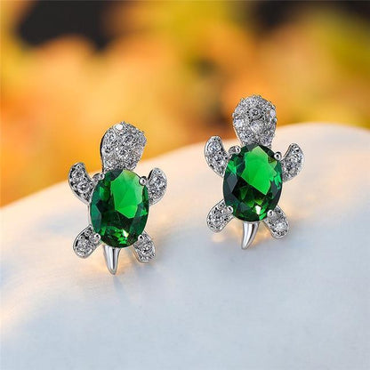 Romantic Silver Earring for Special Moments