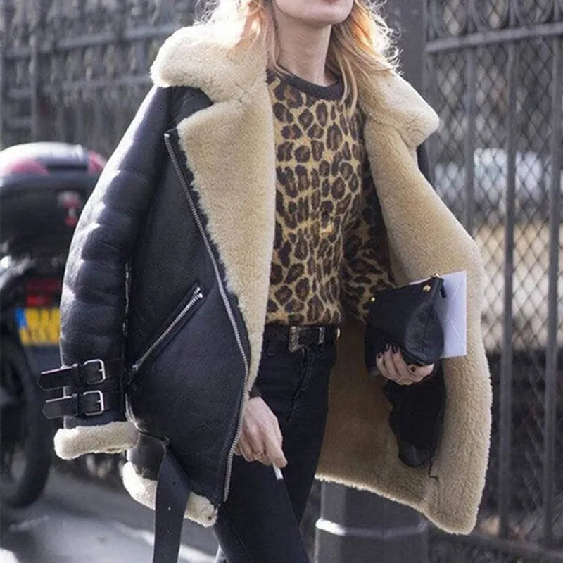 JO | Leather buckle jacket