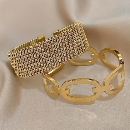 Beautiful Set with Unique Style