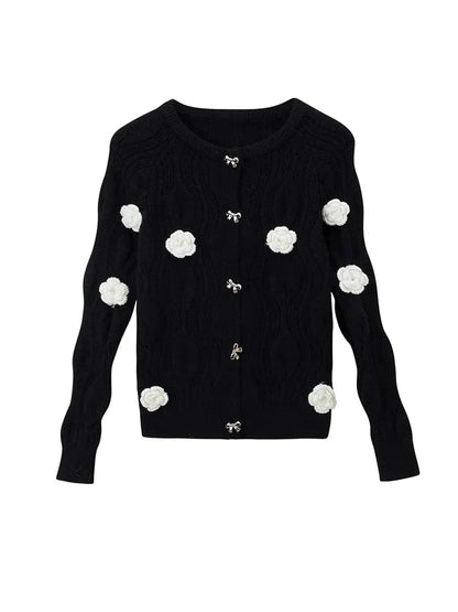 JO | Elegant sweater in black with 3D flowers and single-breasted design