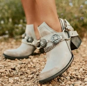 KS | Chunky Mid Heel Vintage Shoes