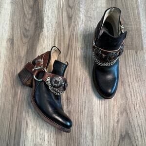 KS | Chunky Mid Heel Vintage Shoes