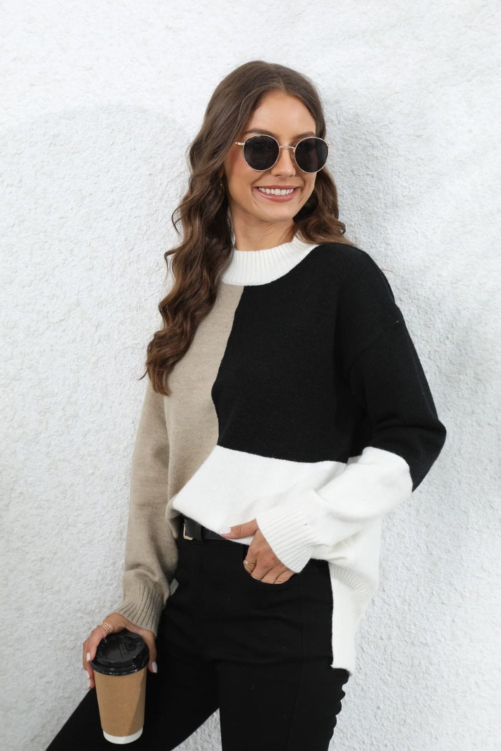 JO | Round neck long sleeve sweater