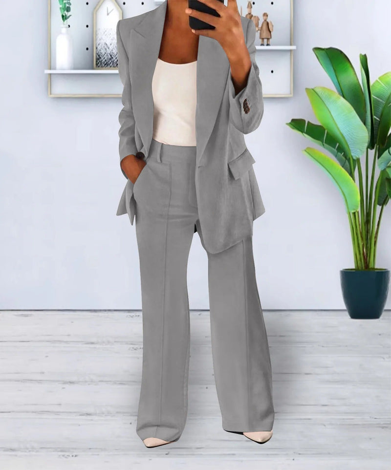 JO | Ladies blazer and trousers