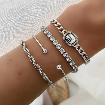 Stunning Gold Set for Daily Wear
