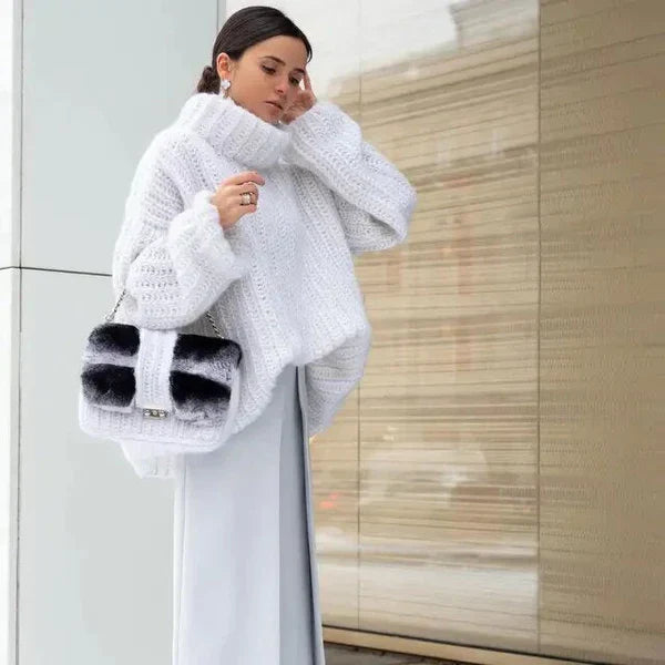 JO | Fluffy turtleneck sweater